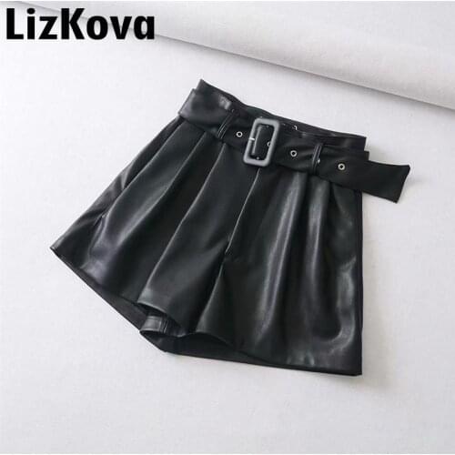 2020 Spring Black PU Leahter Shorts Women High Waist Belt Bermuda Shorts Wide Leg Bottoms pantalon corto mujer