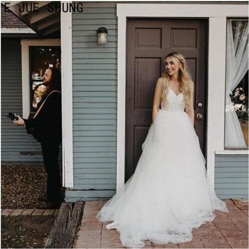 E JUE SHUNG New Romantic Beach Wedding Dresses V Neck Lace Top A Line Simple Tulle Boho Backless Bridal Gowns vestido de noiva