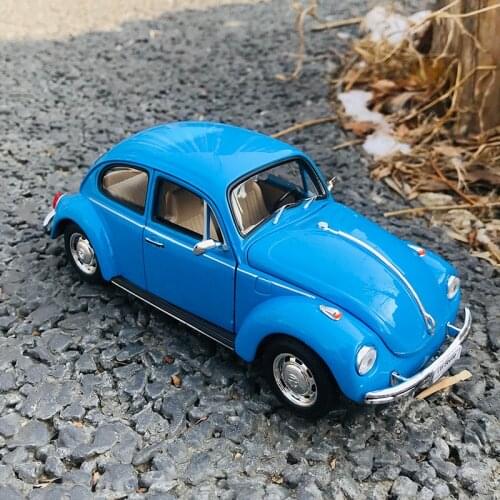 1:24 Volkswagens Beetle Classic Car Alloy Car Model Simulation Diecst Metal Toy Vehicles Car Model Collection Childrens Toy Gift