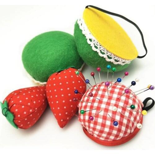 1pcs Strawberry Shaped Needle Pin Cushion With Elastic Wrist Belt DIY Handcraft Tool for stitch sewing needlework BB5533