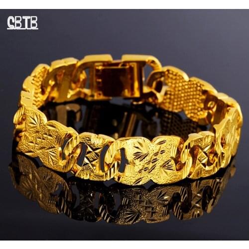 Wholesale Gold Jewelry Woman Bracelet Peach Heart Pendant Fashion Bracelet Exquisite Wedding Jewelry Accessories Gift