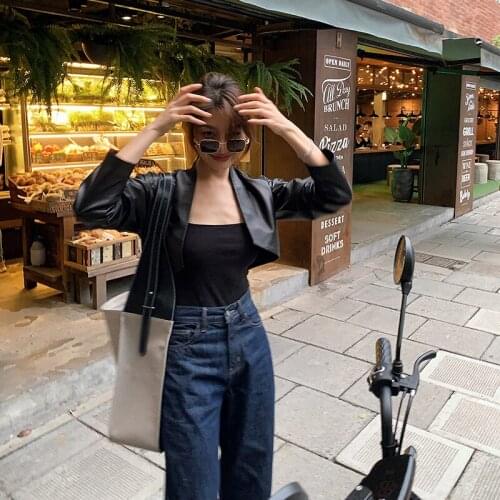 Garbociaga Black Short Slim Leather Womens Design Coat