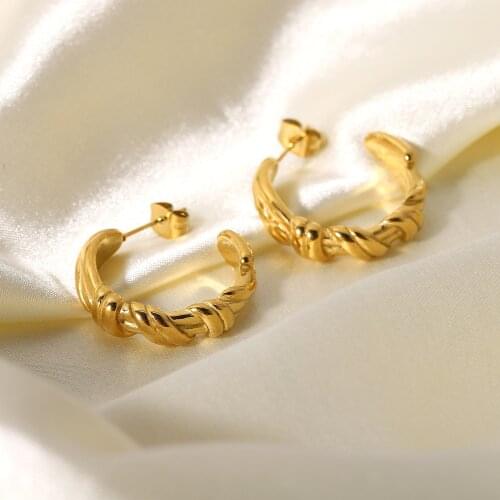 Dainty Chic Geometric CC Shape Twine Hoop Earrings For Women 18K Gold Plated Stainless Steel Earrings Jewelry