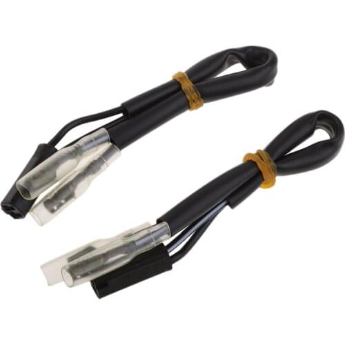 MagiDeal Turn Signal Adapter Plug For Suzuki GSXR GSX R 1000 K1 K3 K5 K7