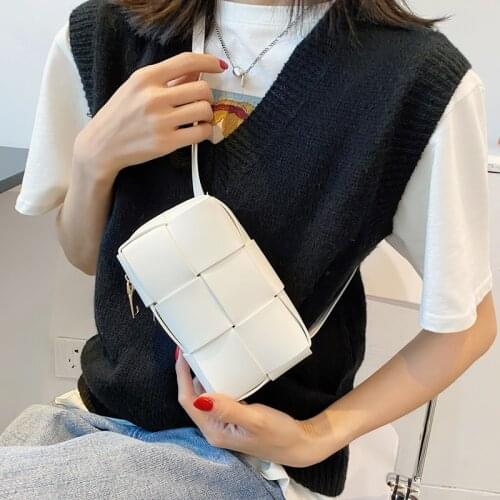 Fanny Pack Messenger Purse Fashion Crossbody Bags For Women 2021 Luxury Belt Bag Women Waist Bag Casual Female Vintage Chest Bag