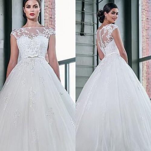 Classic White Wedding Dresses Illusion Appliques Design A-Line Tulle Gowns 2020 Short Sleeve Bridal Dresses
