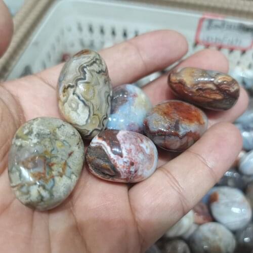 Natural Smooth Agate Stone Healing Crystal Mineral Specimen Madagascar Craft Decor