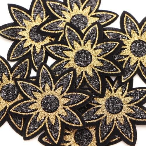 5pcs/lot Sequined Patches Iron on Sunflower Appliqued For Garment Jeans Backpack Shoes Decor Sewing Stickers Embroidery Badge