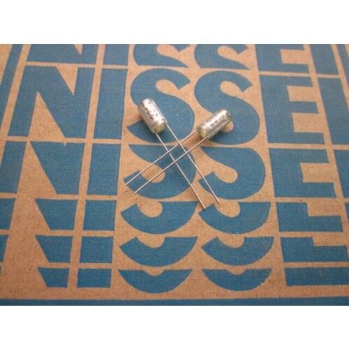 100% New and original 330pf100v 0.00033uf100v 331/100v p=2.5mm Axial capacitance of polystyrene