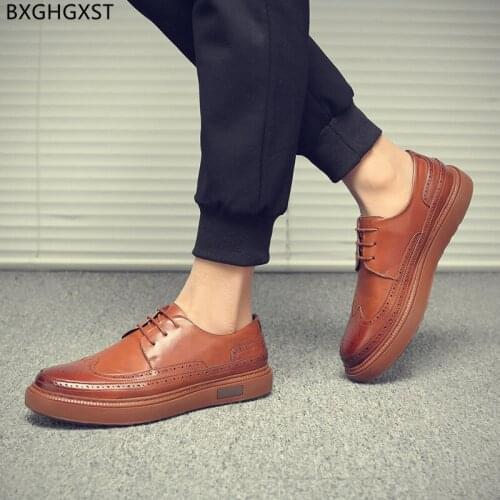 Fashion Casual Business Shoes Men Oxford Suit Shoes for Men Office 2021 Designer Brogue Men Shoes High Quality Chaussure Homme