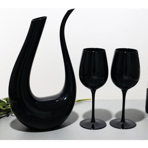 Fashion Black Red Wine Glass Fancy Gift Lead-free Glasses of Wine Creative Black U-shaped Wine Decanter Glass for Red Wine