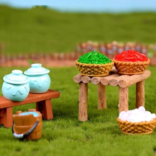 ZOCDOU 1Piece Chinese Style Wine Jars Chili Pepper Wooden Model Small Statue Figurine Crafts Ornament Miniatures Home Garden