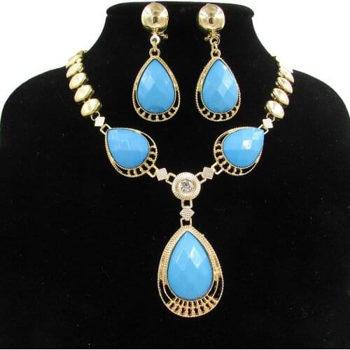 Hot Sale Indian Bridal Jewelry Sets for Ladies Golden Plated Jewelry Sets one Set Earrings and Necklace for Women