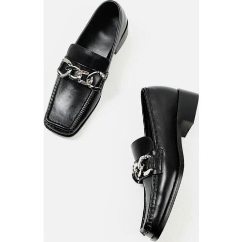 Womens Loafers Autumn 2021 Leather Thick Heel Square Toe Shoes With Chain Decoration Platform Shoes