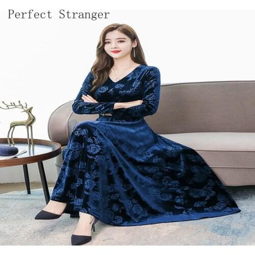 2021 Spring Autumn New Arrival Retro High Quality Elegant Round Collar Long Sleeve Women Long Velvet Dress
