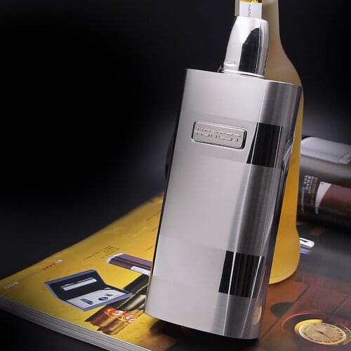 Flagon Outdoor portable Stainless steel pot 12 Ounce Metal bottle Flagon Send wine glass