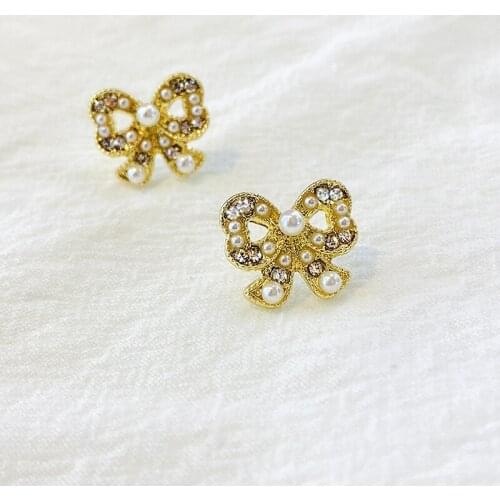 2020 trendy temperament pearl earrings elegant earrings bow exquisite metal retro Fashion Stud Earrings Women Jewelry Earrring