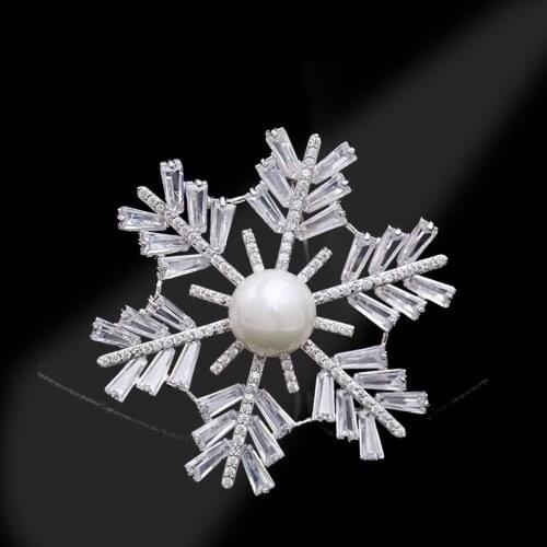 SWOUR New Fashion Jewelry Australia Crystal Zircon Snowflake Pearl Design Apparel Banquet Brooches Pin Collar Bijoux Femme S577