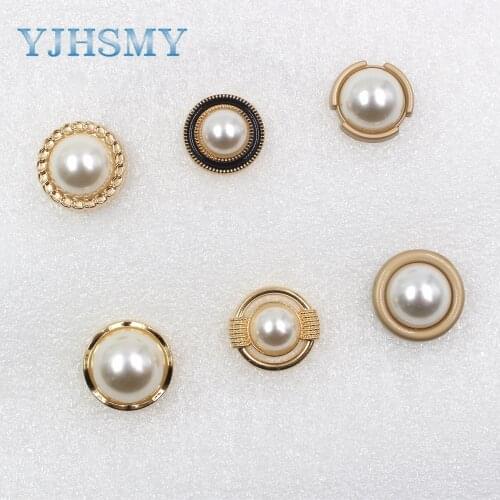 A-19512-484 10pcs,metal&Rhinestones buttons for clothing in Gold Color,Pierced Decoration,garment accessories DIY material