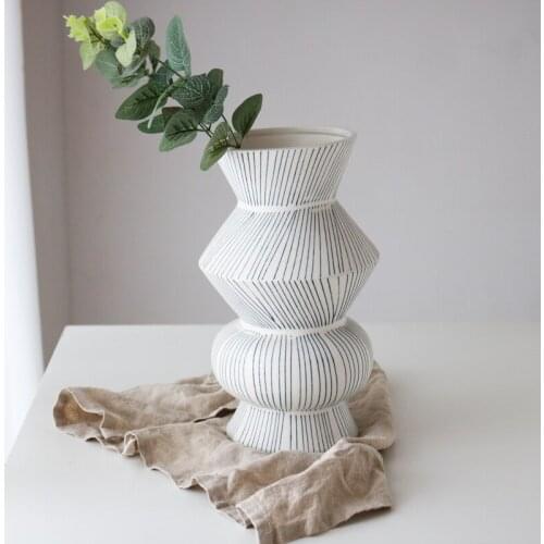 Geometric Irregular Ceramic Vase Modern Dried Flower Flower Arrangement Accessories Nordic Living Room Home Decoration Vase