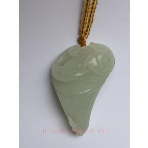 YIZHU CULTUER ART Collection Old China Xinjiang Jade Carving Swan Statue Pendant Decoration Gift
