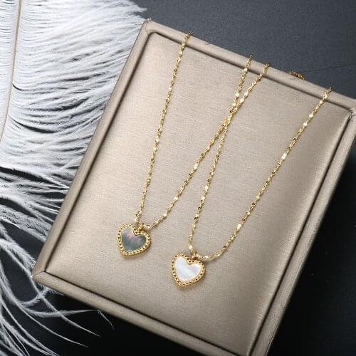 ZMFashion Simple White Shell With Love Heart Pendant Necklace Women Men Stainless Steel Clavicle Chains Charm Friendship Jewelry