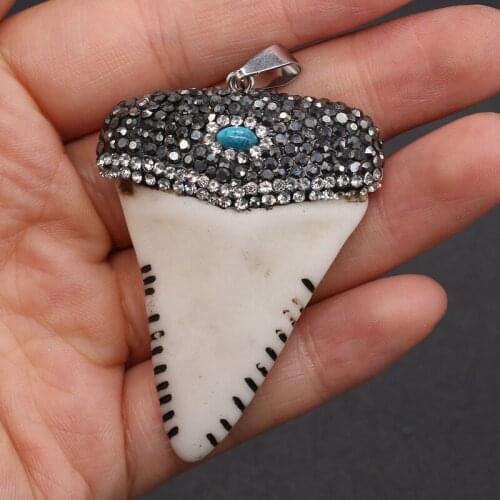 New Natural Bull Bones Pendant Triangle Diamonds Faceted Pendant Necklace for DIY Jewelry Best Birthday Gift Size 40x55mm