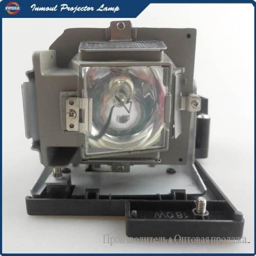 Replacement Compatible Projector Lamp 5J.J0705.001 for BENQ MP670 / W600 / W600