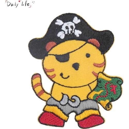 2pc Cute One-eyed Cat Skull Cloth Sticker Iron Embroidery Sewing Fabric Diy Clothing Patch Hat Bag Decoration Applique Accessory