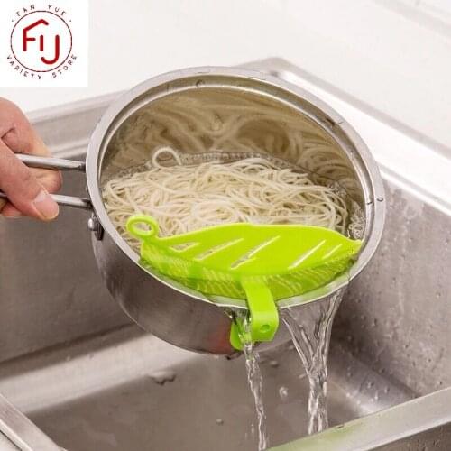 Kitchen Tool Snap-on Leaf Shape Drain Board Retaining Rice Vegetable Noodle Plastic Filter Block Rice Cleaning Strainer Gadgets