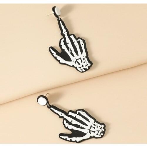 New Punk Style White Black Acrylic Skeleton Hand Earrings Vintage Creative Ear Skull Earrings for Women Halloween Party Jewelry