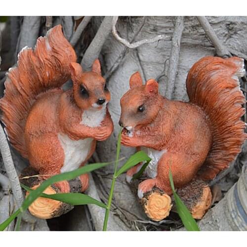 2 Pieces Vivid Finest Mini Squirrels Model Statues for Diorama Sand Table Doll House DIY Accessory