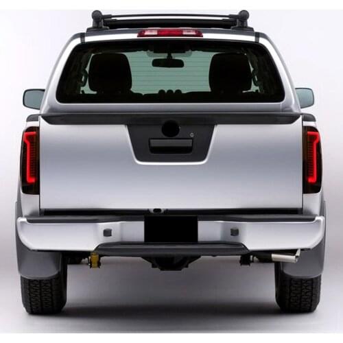 2Pcs Car styling LED Taillight Red Rear Tail Light Brake Lamp brake light warning lamp For Nissan Navara D40 Frontier 2005 -2015