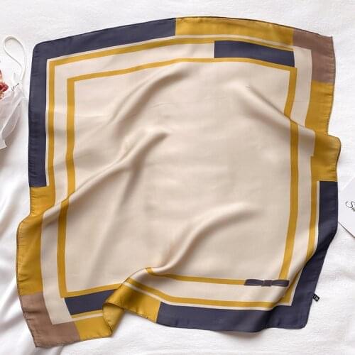 2021 Silk Neck Scarf for Women Square Foulard Scarfs Female Designer Print Office Lady Neckerchief Bandana Scarves Hair Hijabs