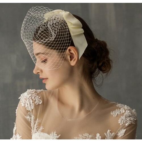 Women One-layer Wedding Blusher Veil Ribbon Bowknot with Comb Headpiece Elegant Wonderful Check Retro Vintage Lady Veil Ivory