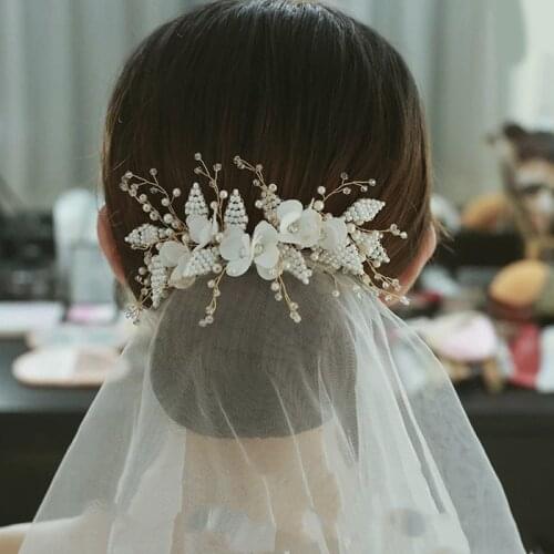 Elegant Handmade Yarn Flower Bridal Headwear Hair Comb Beaded Pearls Crystal Wedding Hair Accessories Women Head Jewelry