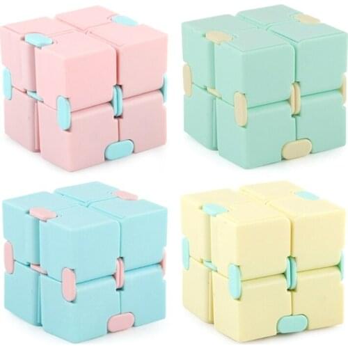 MAANGE Rubik's Cubes And Puzzles