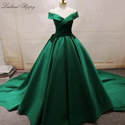 Lceland Poppy A-line Off the Shoulder Satin Evening Dresses Sleeveless Floor Length Robe de Soiree Pleated Formal Evening Gowns