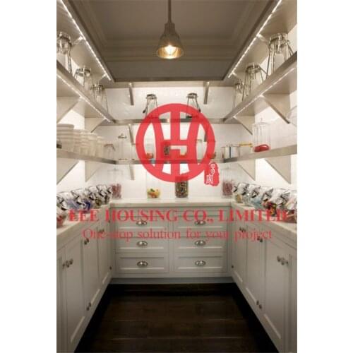 Modern elegant solid wood kitchen cabinet with excellent design and quality shipping by sea