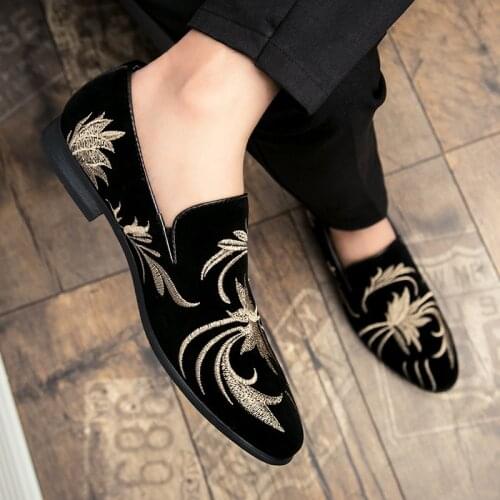 Summer Design Mens Shoes Leather Loafers Men Casual Flats Shoes Black Embroidery Flower Moccasins Free Shipping Size 38-47