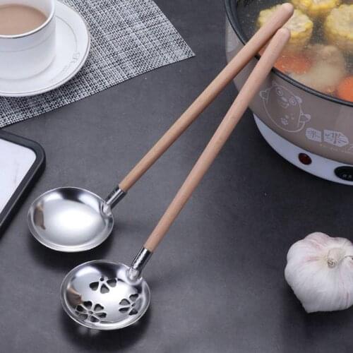 304 Stainless Steel Soup Spoon Japanese Style Wooden Handle Soup Spoon Kitchen Supplies Colander Household Hot Pot Drain Spoon