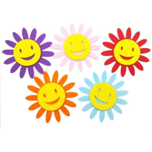 Hot Sell 5Pcs Cute Flower Free Cutting Felting Walls Kindergarten Decoration Diy Kids Room Decoration Material Smile Stickers