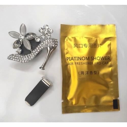 B36B Air Outlet Perfume Clip Crystal Shoe Shape Vent Clip Automotive Air Fragrance Diffuser Car Interior Decorations