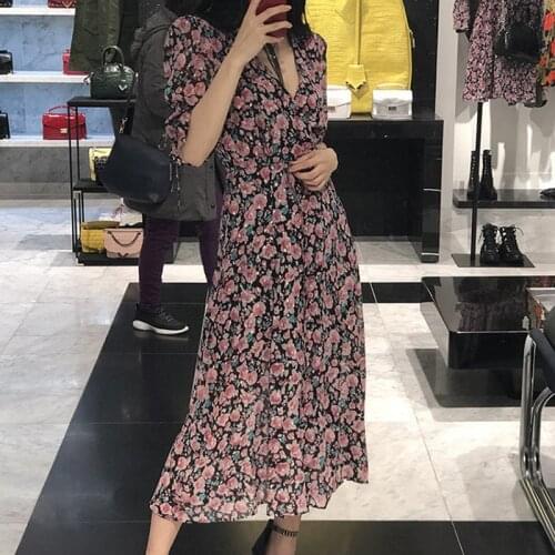 2019 New Women Flower Print Gold Line Long Dress Half Puff Sleeve V Neck Summer Chiffon Midi Dress With Belt