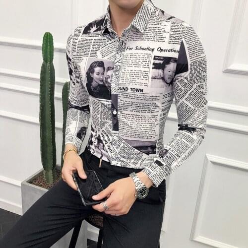 2019 casual mens shirt / new fashion slim long-sleeved shirt / large size printed newspaper mens shirt
