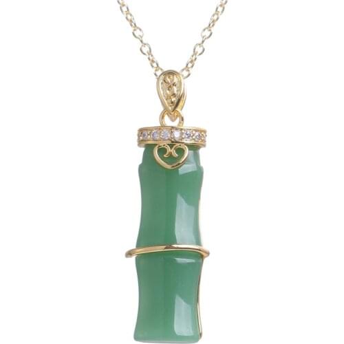 Bettyue New Fashion Green Glass Pendant For Women Elegant Jewelry Wedding Party Classic Choice Charming Necklace Fancy Gift