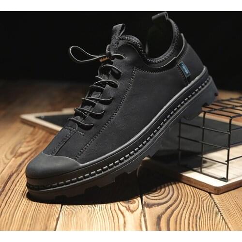 Mens Leather Casual Shoes 2021 Designer Fashion Shoes for Men Male Platform Shoes Non-slip Soft Sneakers