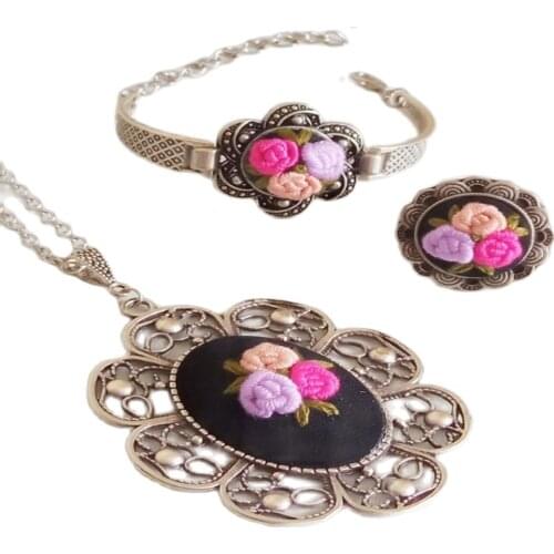Özel Tasarım Takı Seti Aşk Kolye Bileklik Yüzük Zarif El Zanaatı Evlilik Yıl Dönümü Hediyesi Antik Gümüş Kaplama Çiçek Desen