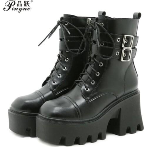 Ladies Winter Platform Boots Black Heeled Ankle Boots Chain Fashion Motorcycle Boots