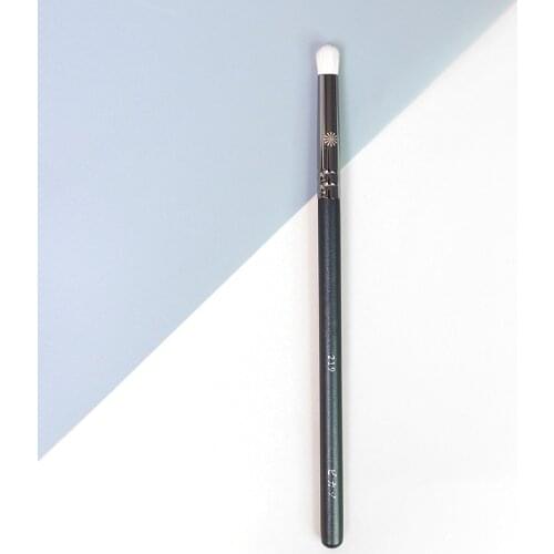 Professional Eye Smudger Brush #219 Natural Goat Hair Rounded Eyeshadow Brush Eye Detailed Makeup Brush Cosmetic Tool